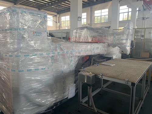 馬拉西亞采購過濾電子元器件殼體點膠密封涂膠機