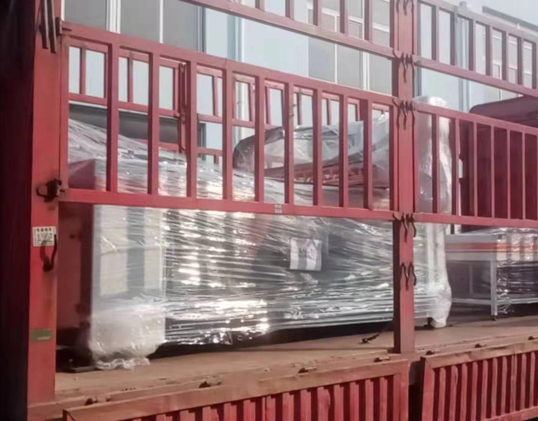 江蘇蘇州 k520C鈑金件點膠發(fā)泡設(shè)備發(fā)貨通知