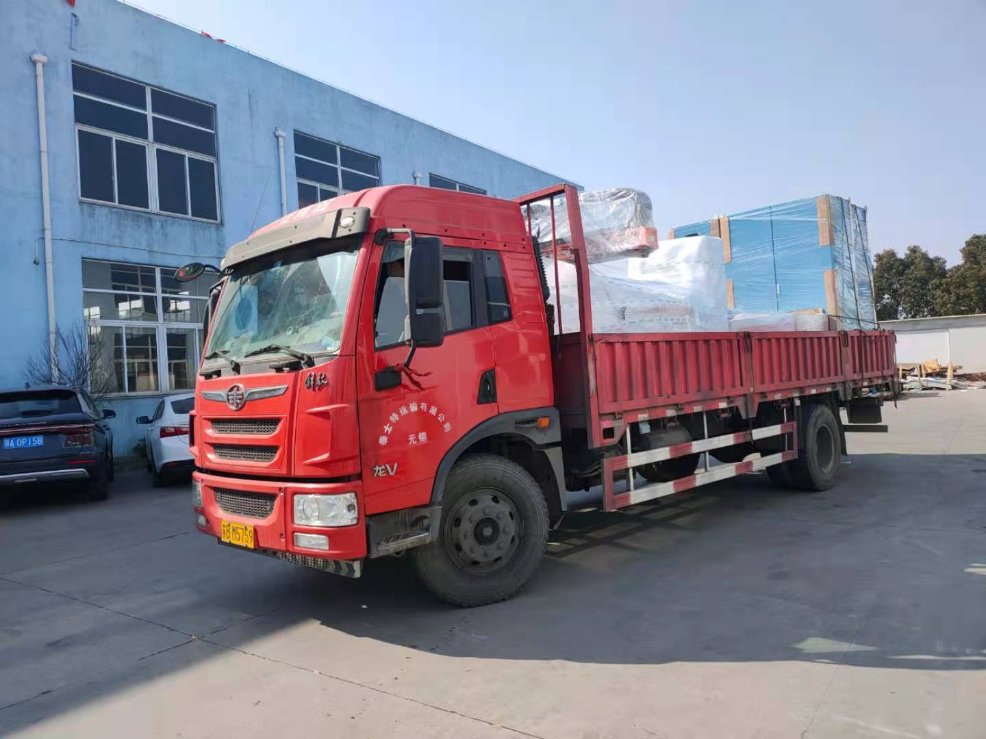 上海奉賢客戶汽車配件硅膠密封點膠發(fā)泡機KW-510發(fā)貨