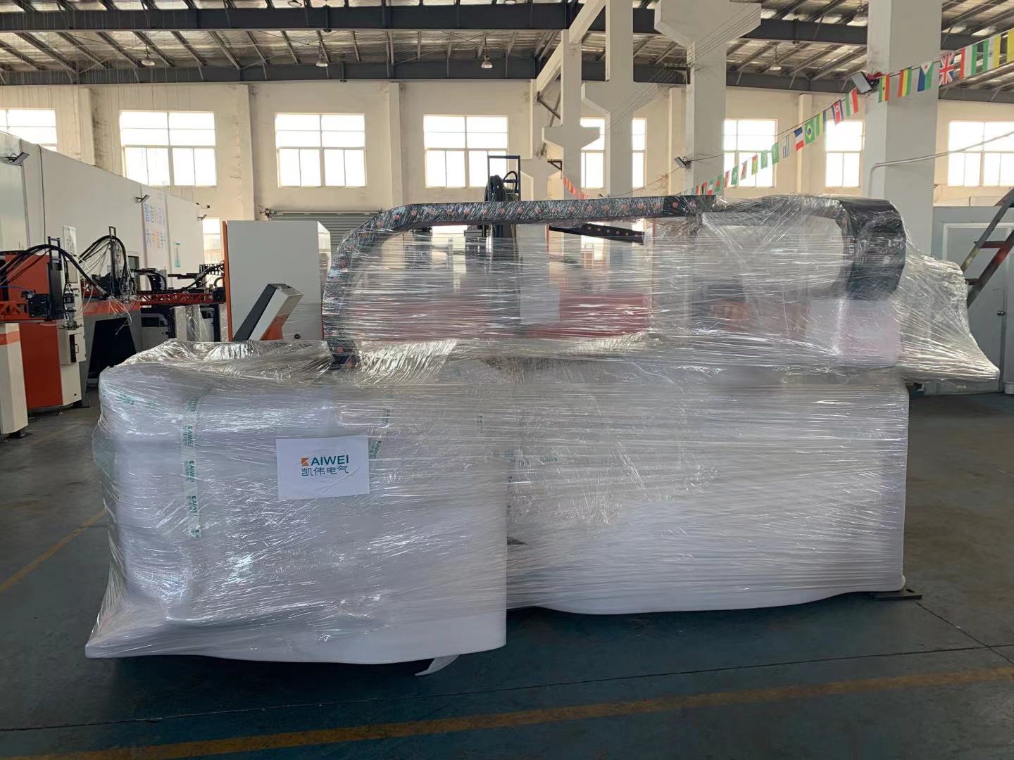 江蘇南京客戶防爆通風(fēng)柜密封點膠專用涂膠機發(fā)貨