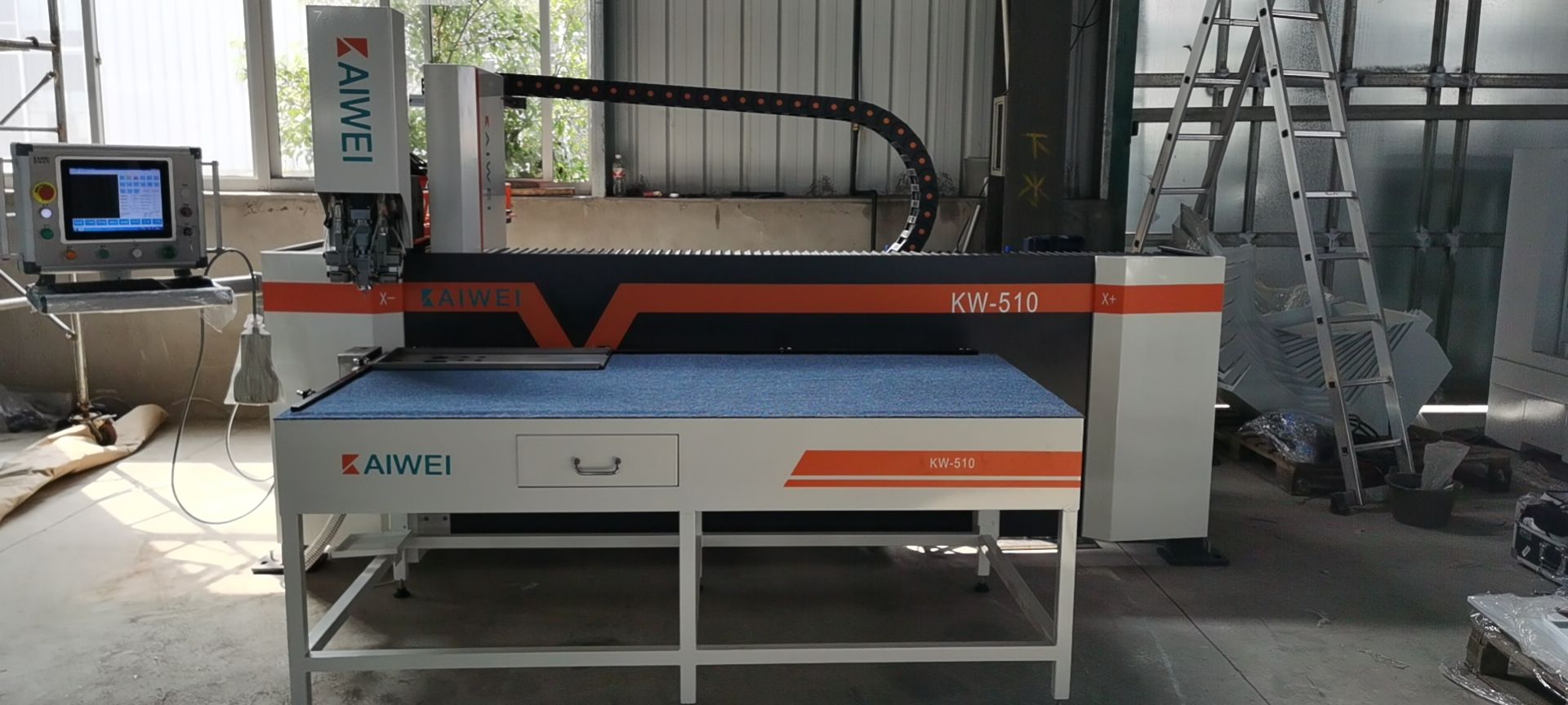 精密殼體點膠密封專用 自動點膠機KW-510發(fā)貨蘇州