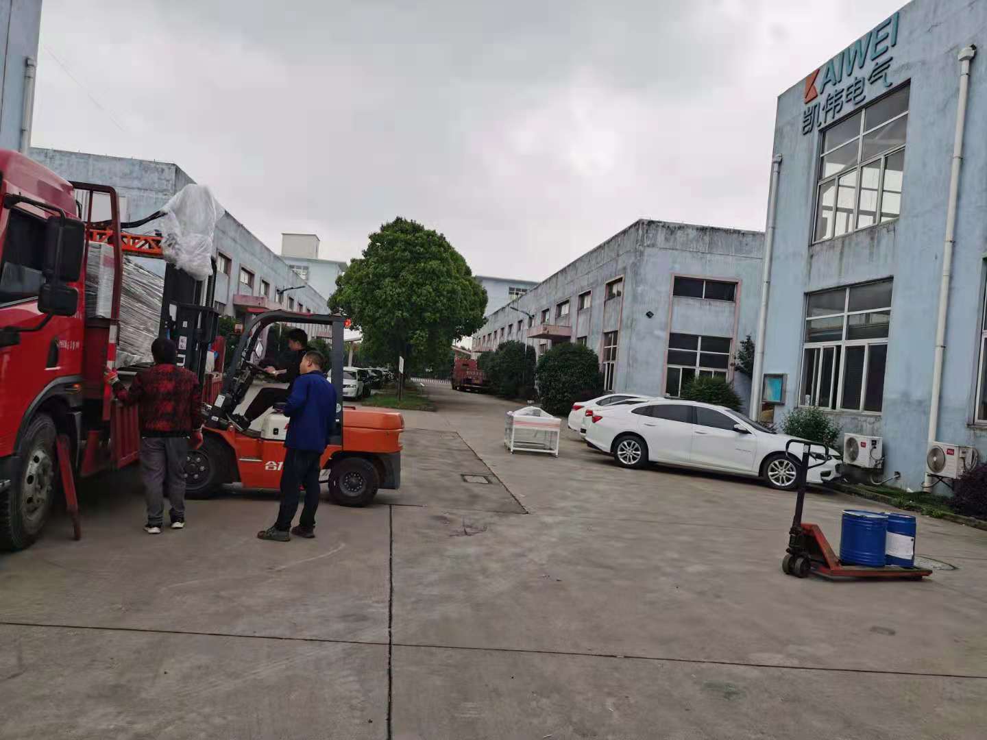 門框密封涂膠設(shè)備KW-520B發(fā)貨常州