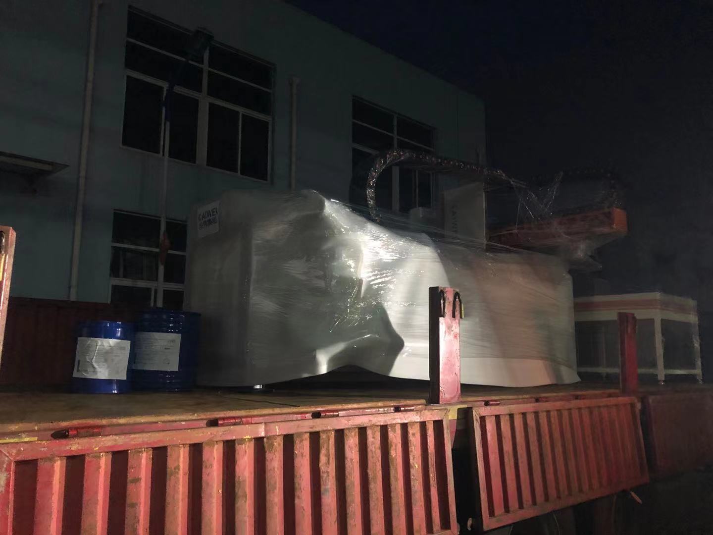 塑料殼密封點(diǎn)膠 防水防塵 聚氨酯雙組份密封涂膠機(jī) 發(fā)貨溫州